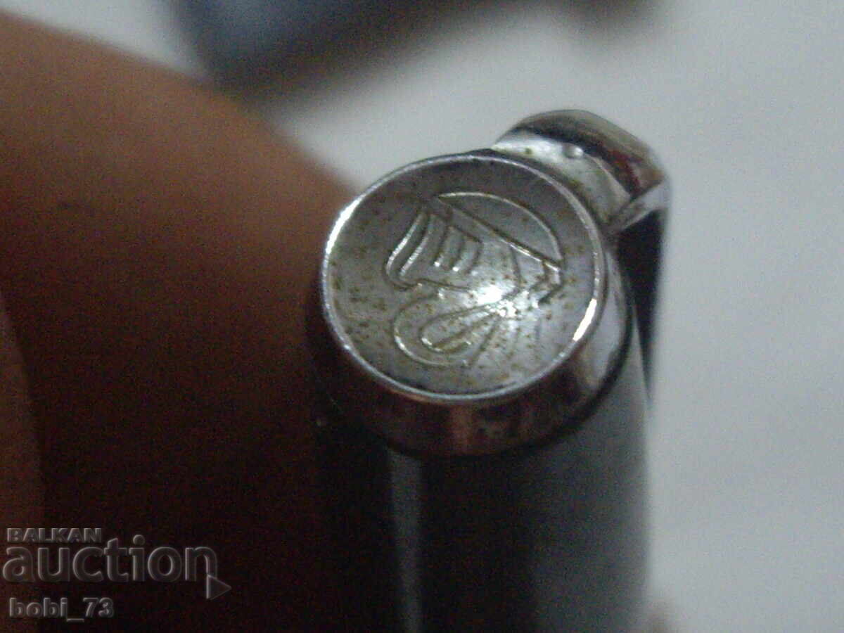 Доставка на Писалка''Пеликан''