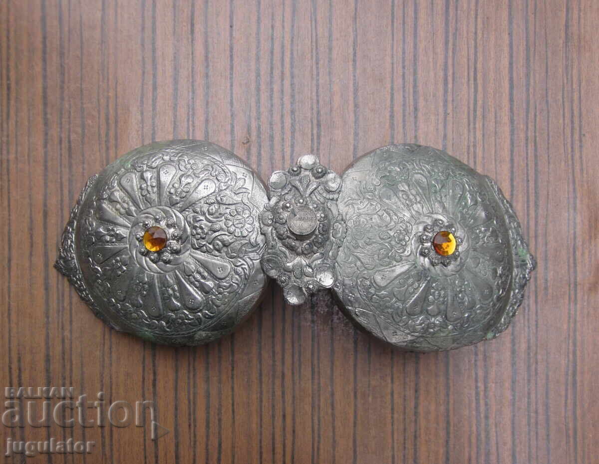 Ρετρό Βουλγαρική λαϊκή μεγάλη πόρπη παφτι από σύνολο με τιμή 280.00 BGN | € 143.16 Ρετρό Βουλγαρική λαϊκή μεγάλη πόρπη παφτι από σύνολο με τιμή 280.00 BGN | € 143.16