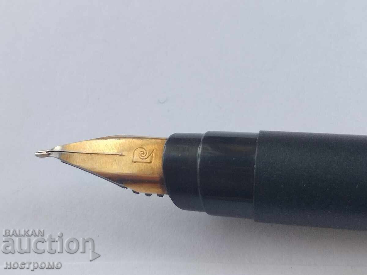 Stilou Pierre Cardin - A 5939 cu preț 10.00 BGN | € 5.11