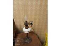 Noptiera antica, veioza de masa