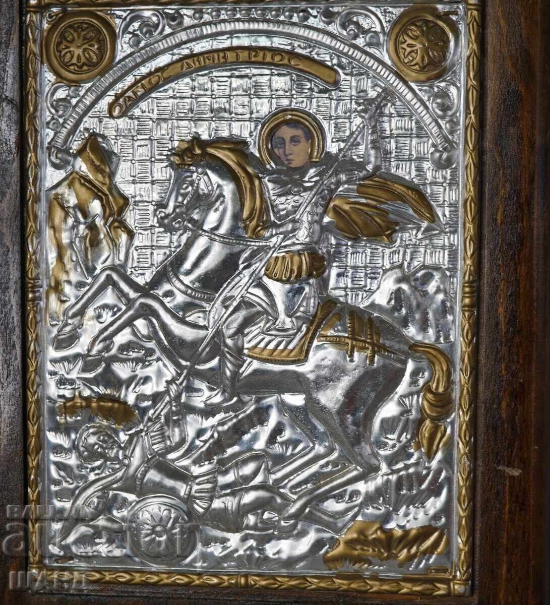 Veche Icoană Argintată Sfântul Dimitrie cu preț 15.00 BGN | € 7.67 Veche Icoană Argintată Sfântul Dimitrie cu preț 15.00 BGN | € 7.67