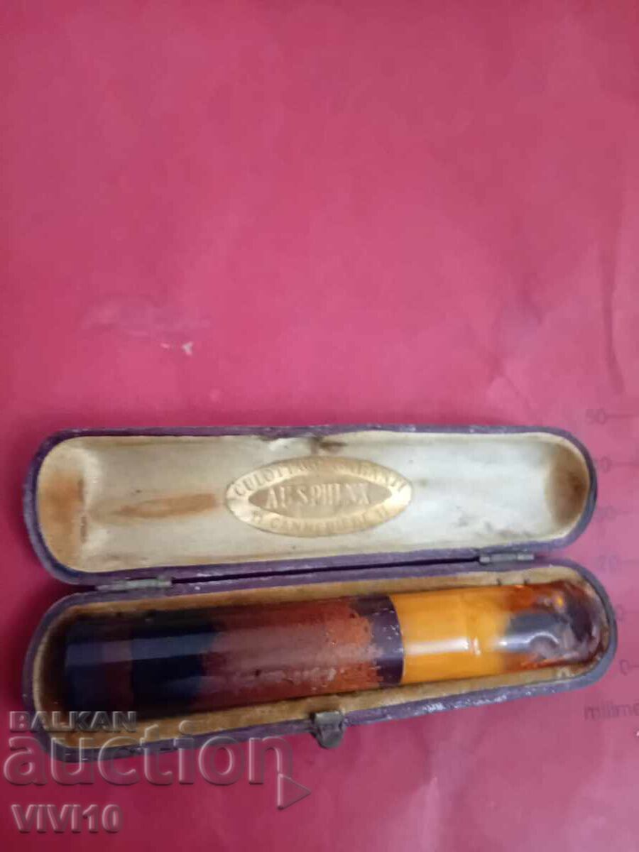 Παλαιό τσιγάρο, κεχριμπάρι, Γαλλία