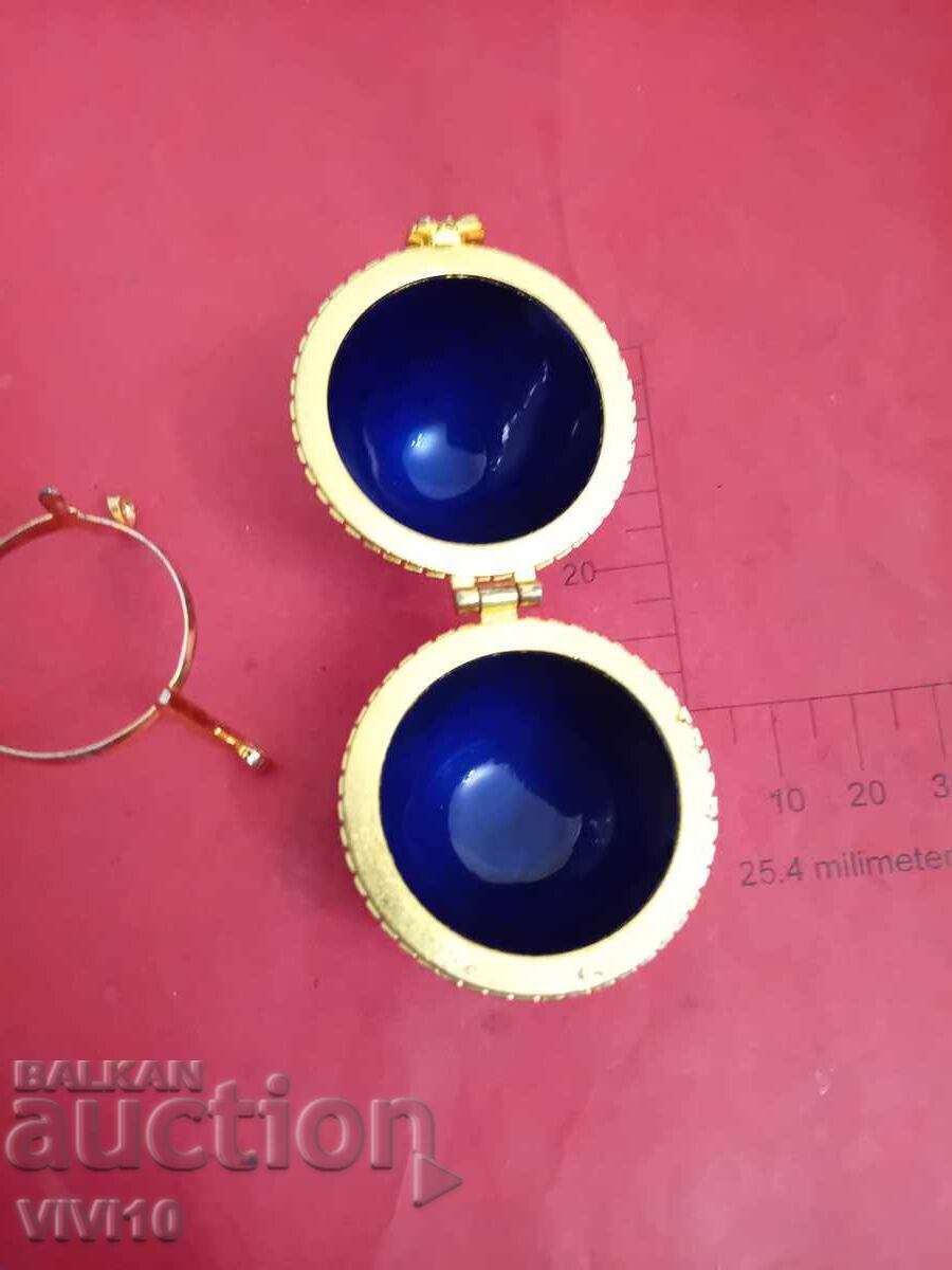 Licitație Ou vechi, cloisonné, Aurire, email