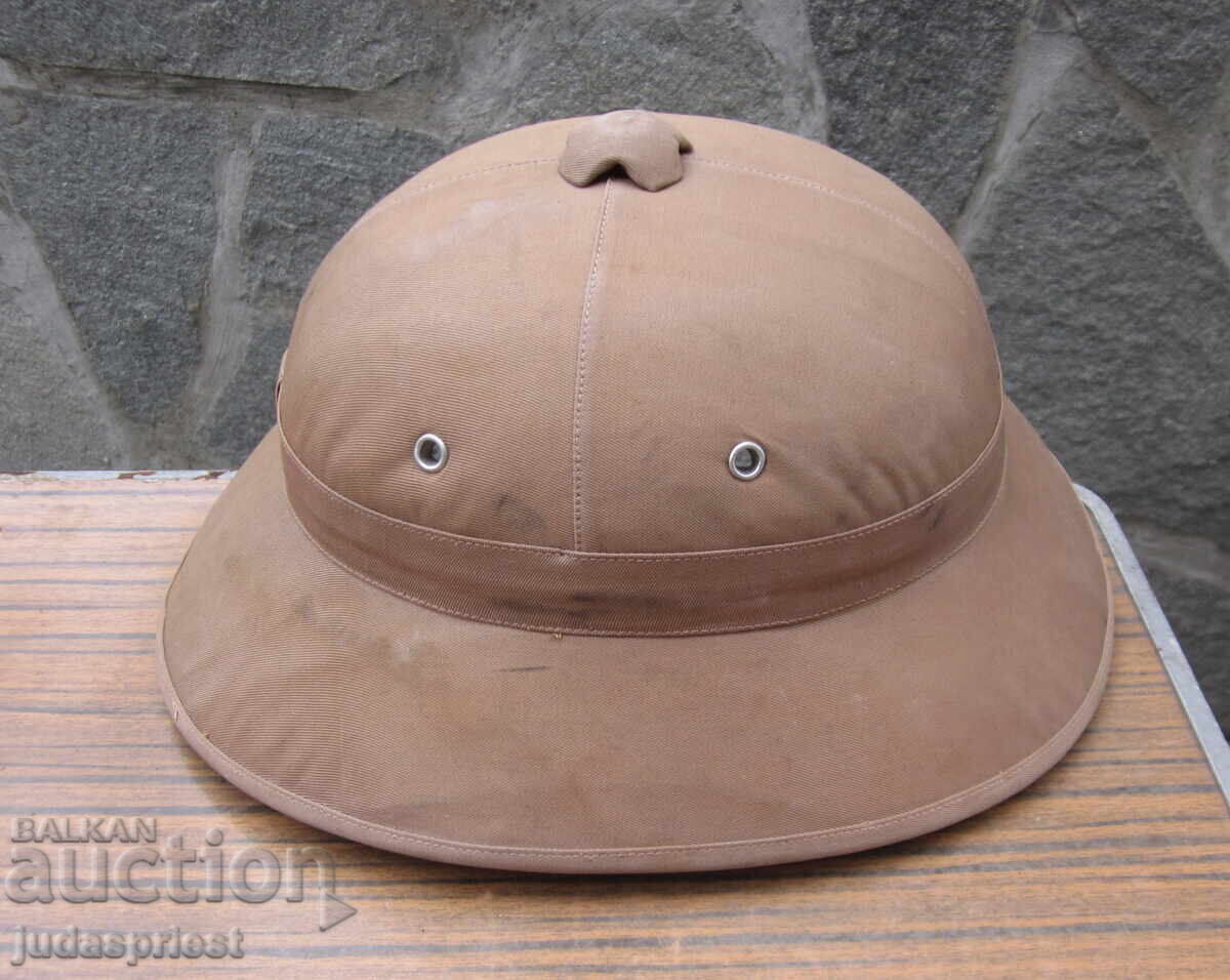 Căciulă cască militară Vietcong din Războiul din Vietnam cu preț € 20.00 | 39.12 BGN