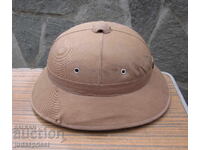 Κράνος στρατού τύπου Βιετκόνγκ από τον πόλεμο του Βιετνάμ