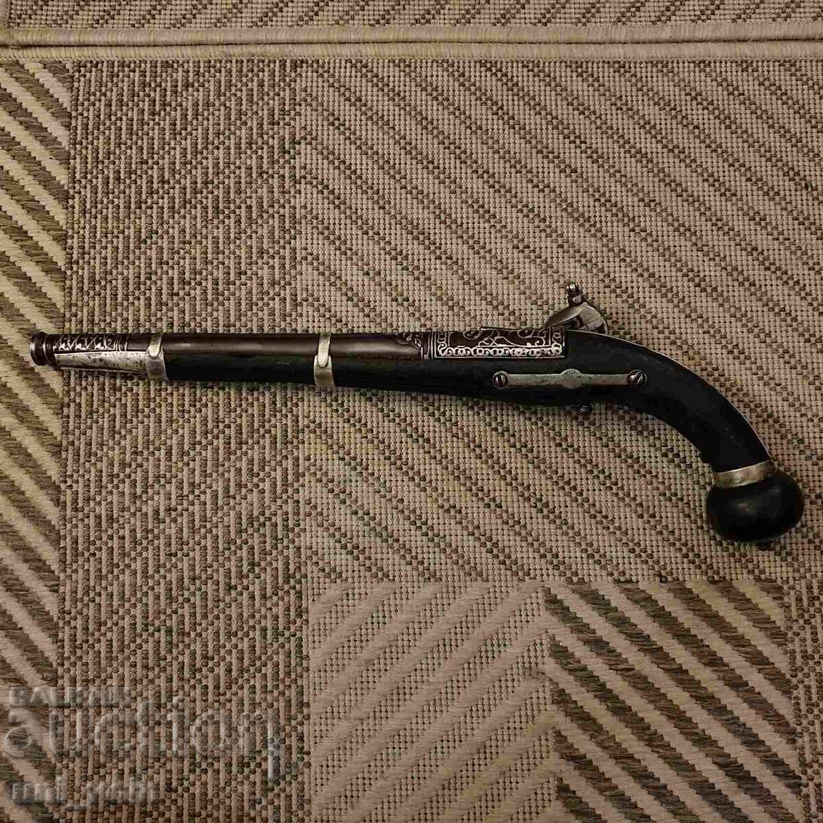 Caucasian flintlock pistol with price 666.00 BGN | € 340.52 Caucasian flintlock pistol with price 666.00 BGN | € 340.52
