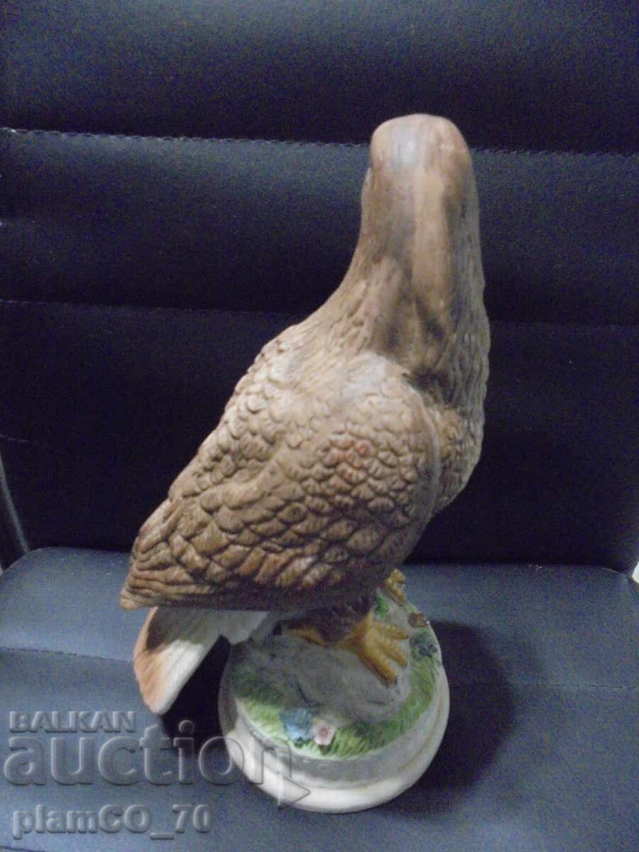 Παράδοση №*8355 Παλαιό πορσελάνινο ειδώλιο αετού Παράδοση №*8355 Παλαιό πορσελάνινο ειδώλιο αετού