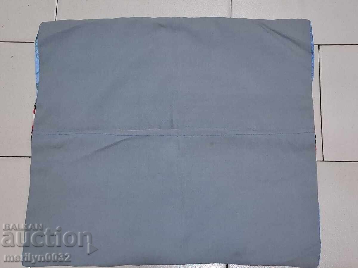 Стара тъкана калъфка за възглавница на спалня 45/40 см с цена 56.00 лв. | € 28.63