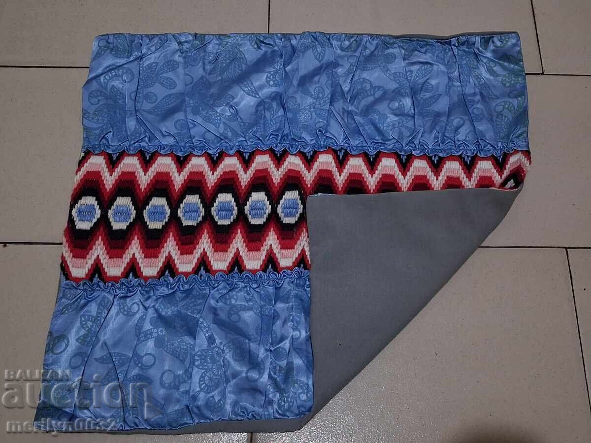 Аукцион Стара тъкана калъфка за възглавница на спалня 45/40 см