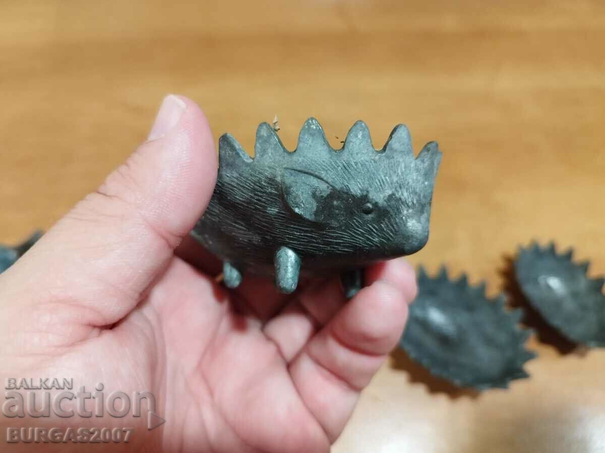 Delivery of Old metal urchins, ashtrays, USSR - 4 pcs Delivery of Old metal urchins, ashtrays, USSR - 4 pcs