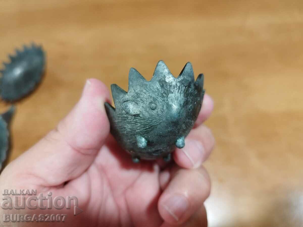 Old metal urchins, ashtrays, USSR - 4 pcs - 6 Old metal urchins, ashtrays, USSR - 4 pcs - 6