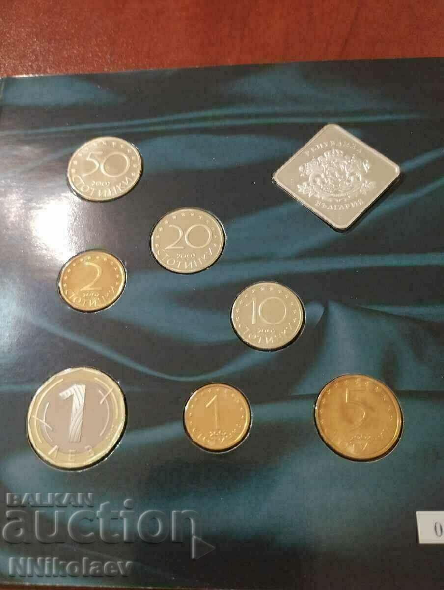 Bulgaria - collection set matte glossy exchange coins 2002 with price 129.00 BGN | € 65.96 Bulgaria - collection set matte glossy exchange coins 2002 with price 129.00 BGN | € 65.96