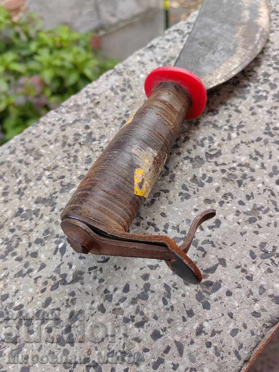 Auction  Old machete / knife, probably Italian