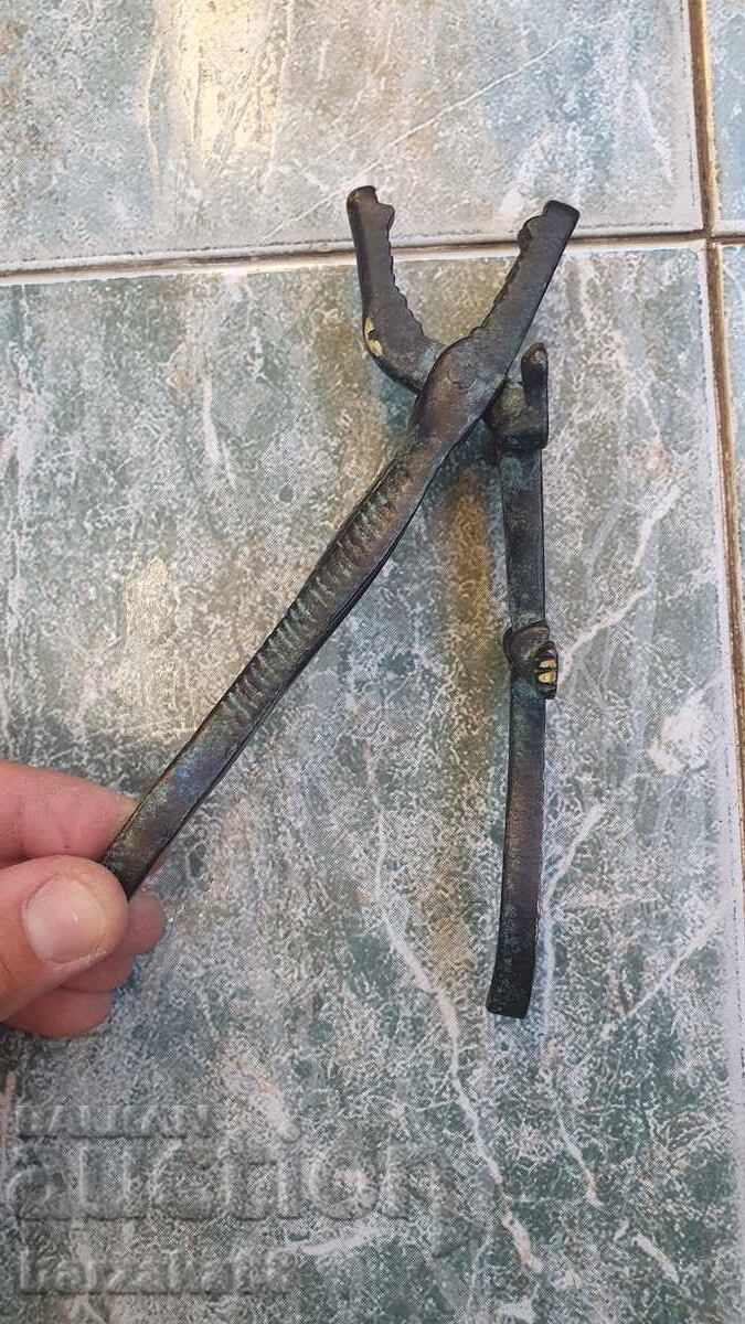 Χάλκινο Καρυοθραύστης Τύπου Κροκόδειλος - 5