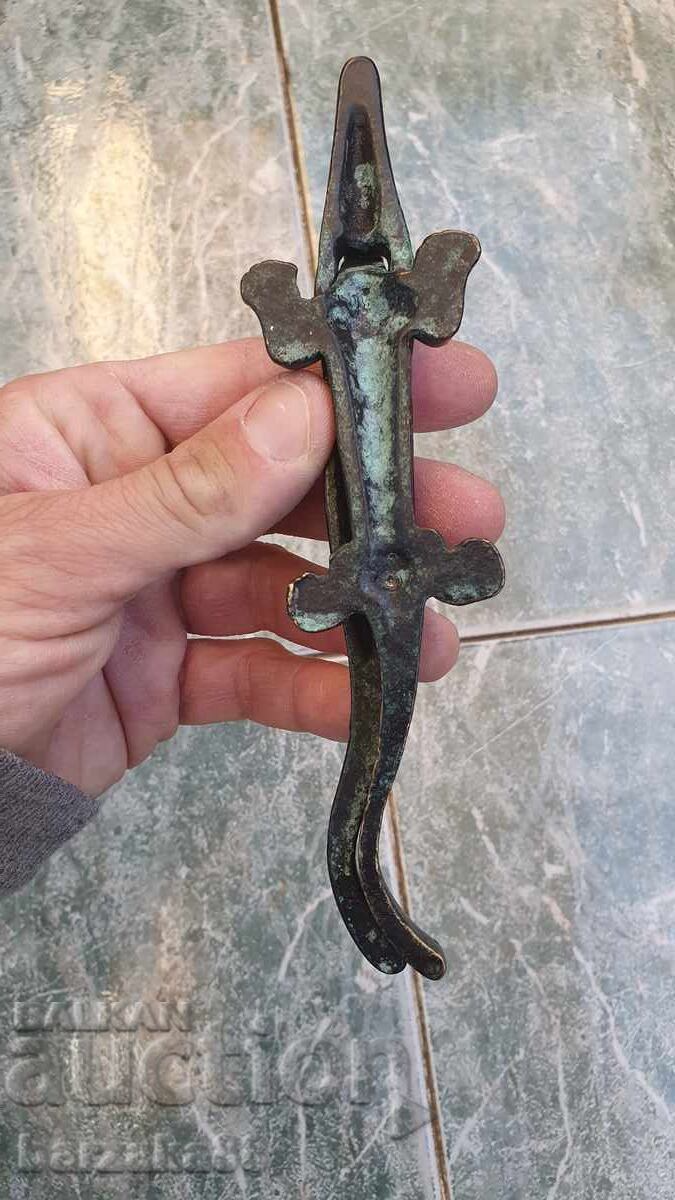 Χάλκινο Καρυοθραύστης Τύπου Κροκόδειλος - 6