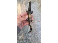 Бронзова Орехотрошачка Трошачка Крокодил