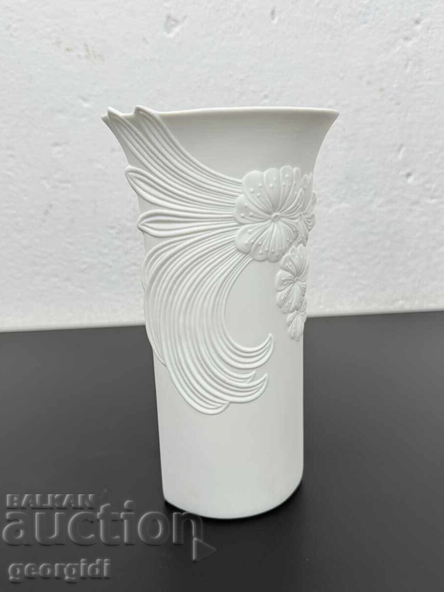 German Kaiser vase made of white porcelain - M. Frey. No. 7604 - 5