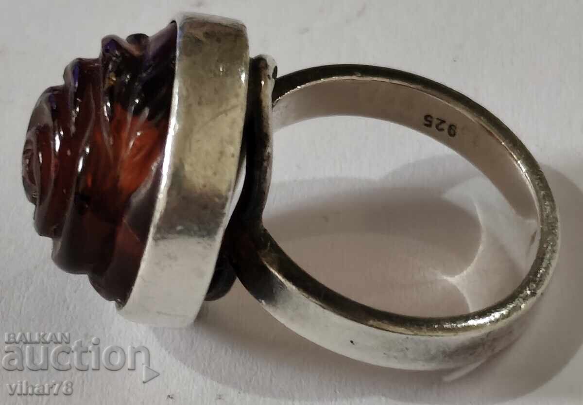 Παράδοση Γυναικείο ασημένιο δαχτυλίδι με κεχριμπάρι