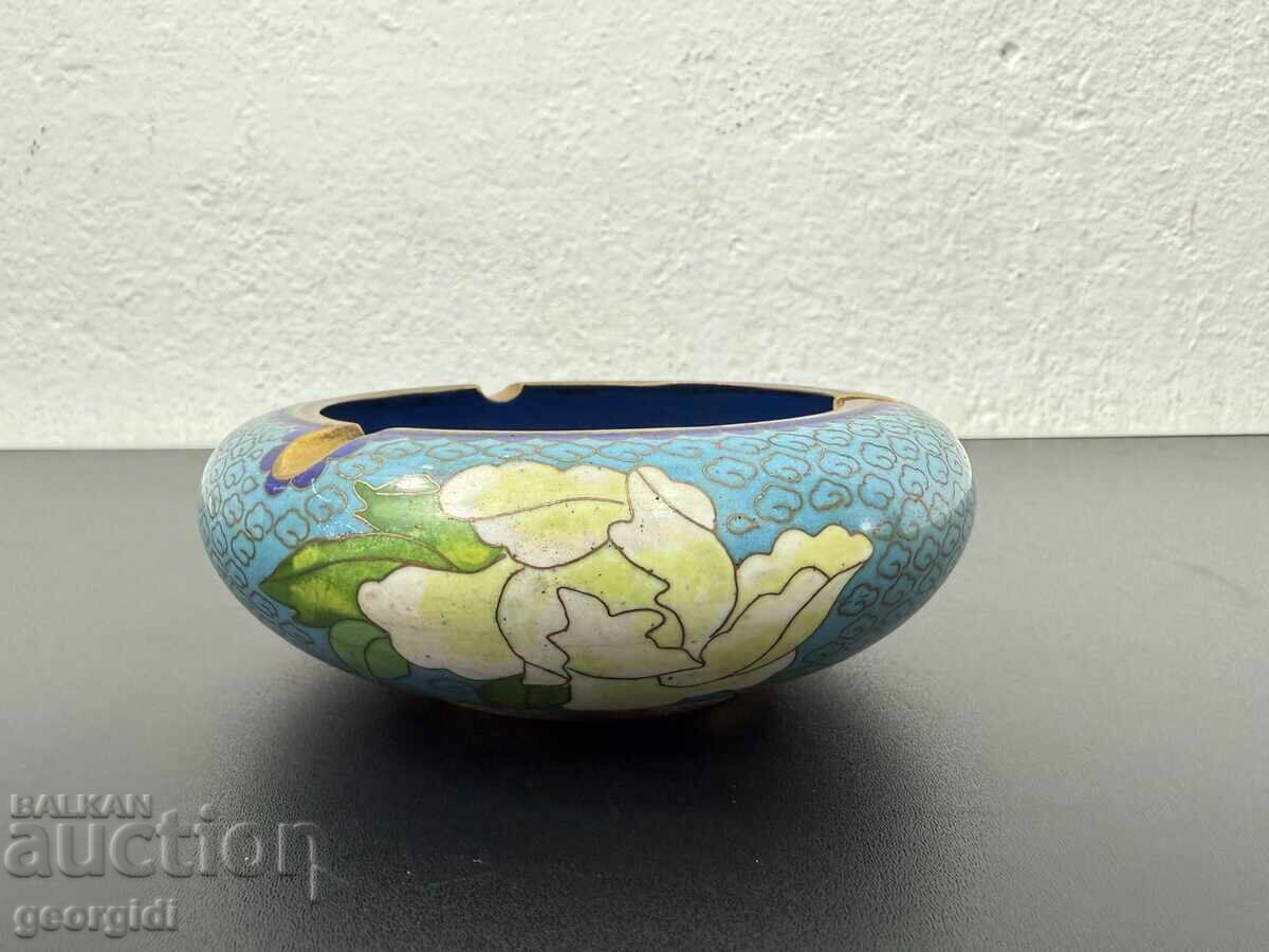 Παράδοση Κινέζικο τασάκι cloisonné, πολύχρωμο, σαν καινούργιο. Νο. 7608 Παράδοση Κινέζικο τασάκι cloisonné, πολύχρωμο, σαν καινούργιο. Νο. 7608