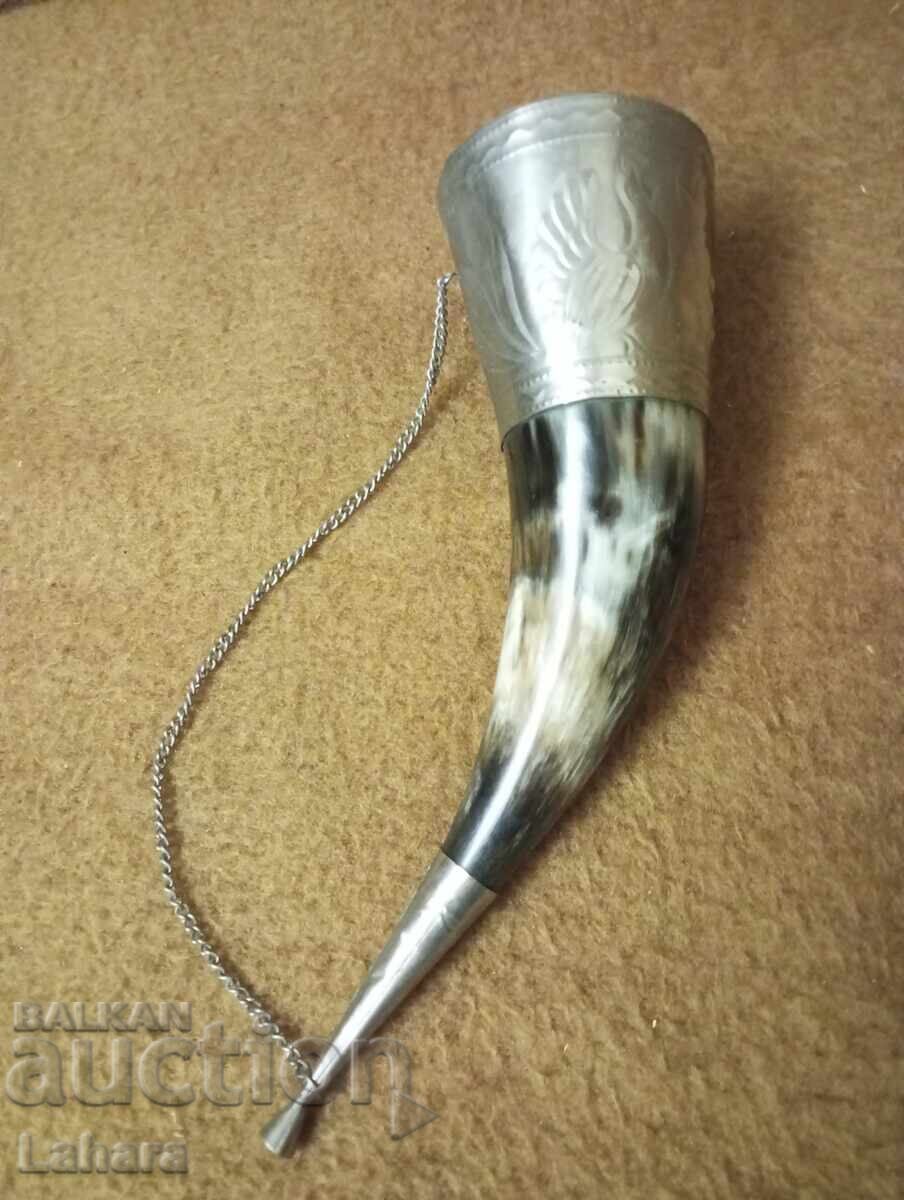 Κυνηγετικό κέρας, κούπα με τιμή 28.00 BGN | € 14.32 Κυνηγετικό κέρας, κούπα με τιμή 28.00 BGN | € 14.32