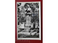 Svishtov - Pametnik na Al. Konstantinov