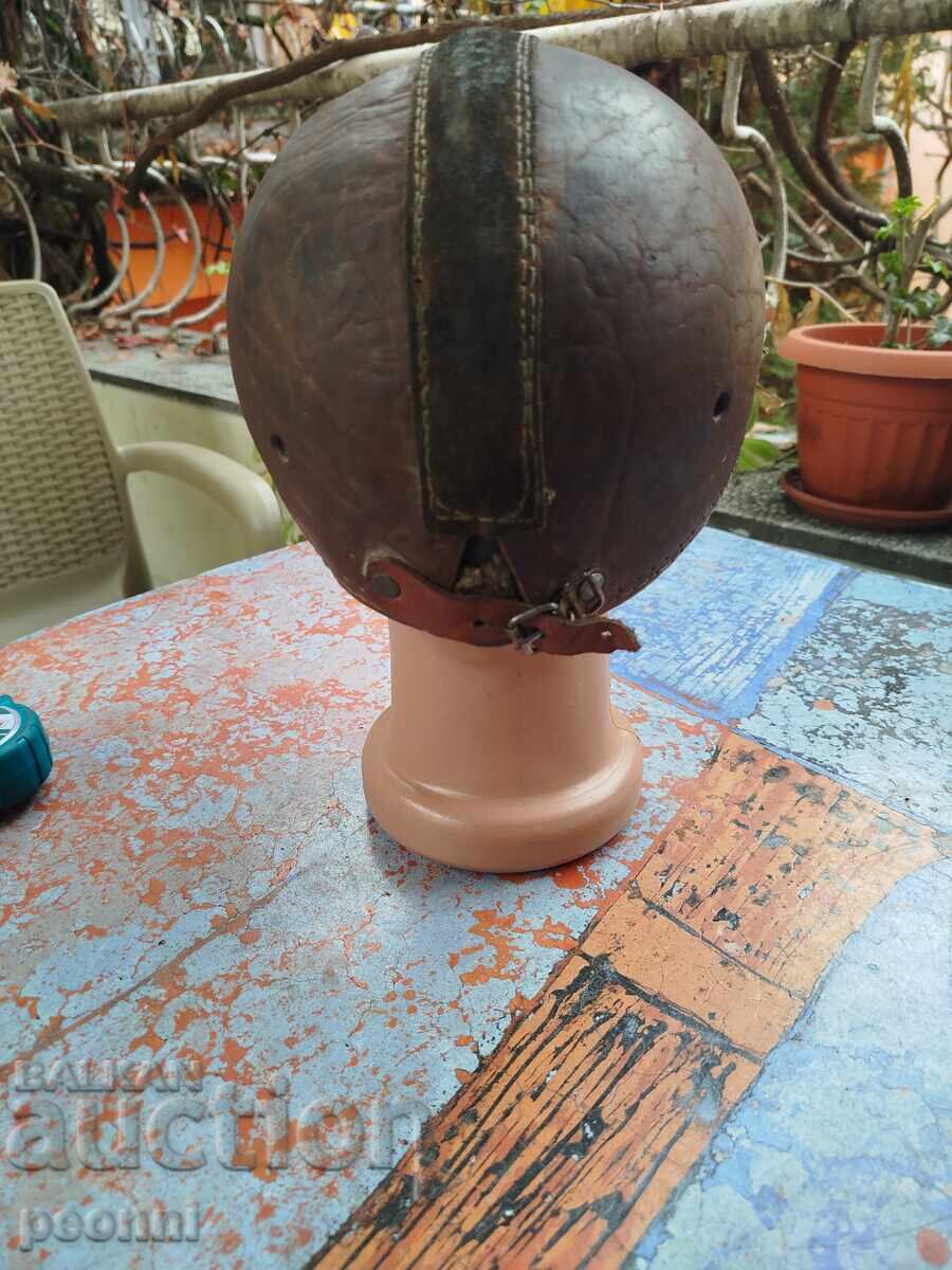 Доставка на Стара миньорска каска