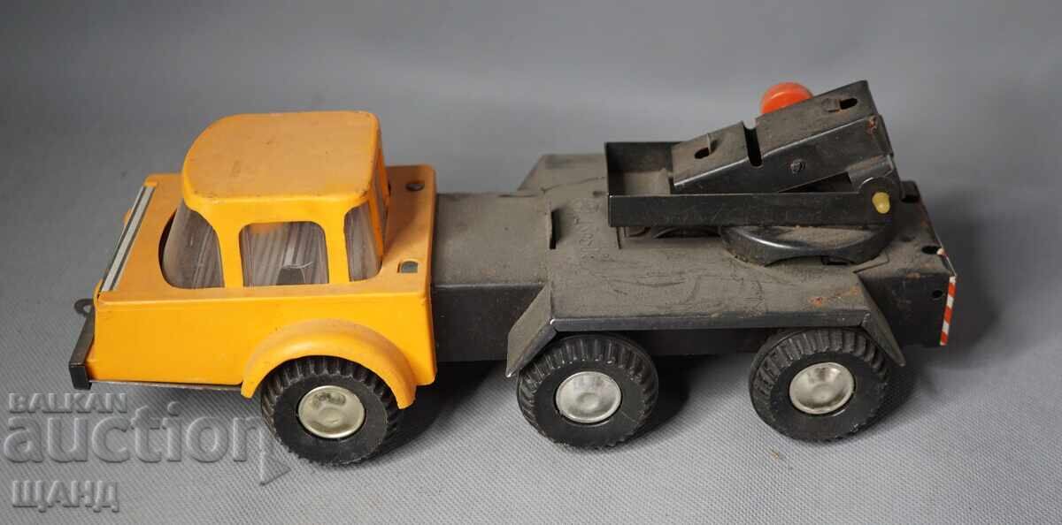 Old Russian Metal Mechanical Toy Model Truck Old Russian Metal Mechanical Toy Model Truck