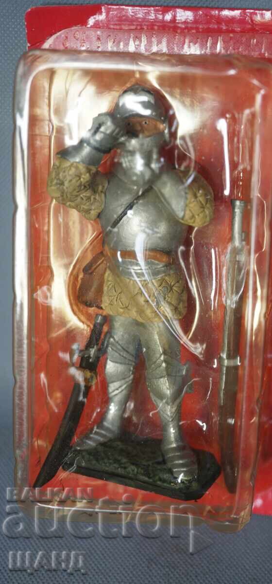 Παλιό παιχνίδι φιγούρα μολυβένιου στρατιώτη ιππότη με κουτί 13 εκ με τιμή 20.35 BGN | € 10.40