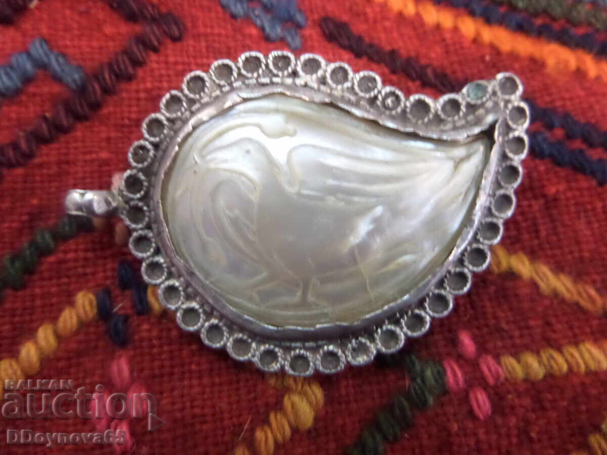 Μισή παφτά με μαργαριτάρι - Αναγέννηση με τιμή € 63.91 | 125.00 BGN