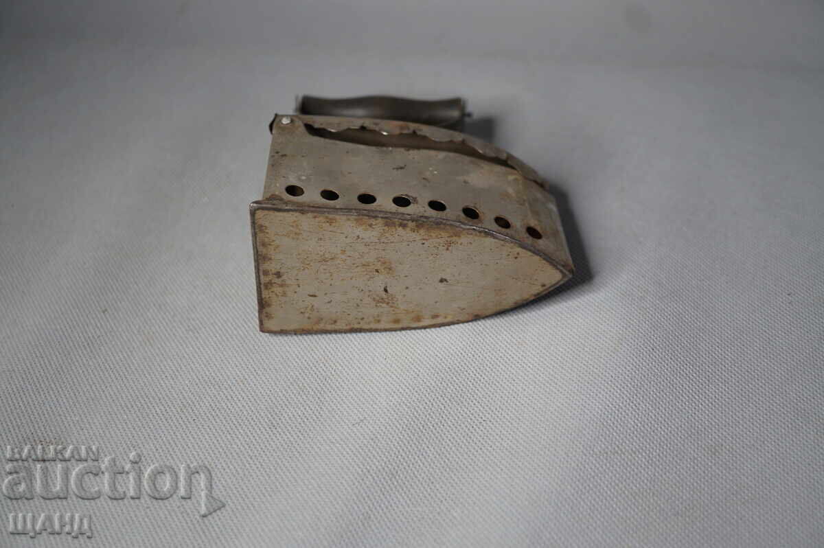 Παλιό Μεταλλικό Παιχνίδι Σιδέρωμα - 5 Παλιό Μεταλλικό Παιχνίδι Σιδέρωμα - 5