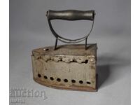 Стара Метална ламаринена играчка ютия