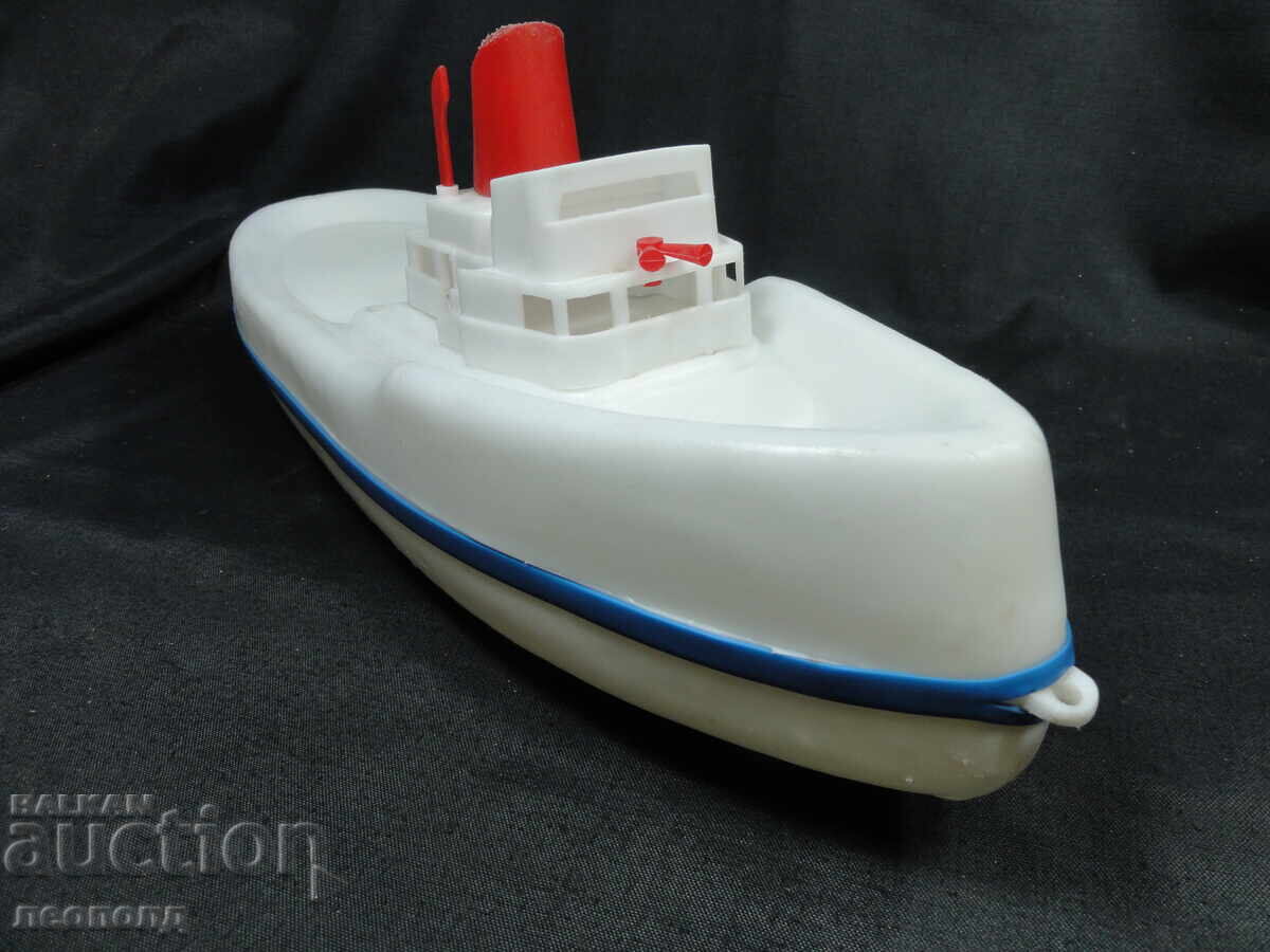 СТАРА РЕТРО СОЦ НРБ ПЛАСТМАСОВА ИГРАЧКА КОРАБ - 5 СТАРА РЕТРО СОЦ НРБ ПЛАСТМАСОВА ИГРАЧКА КОРАБ - 5