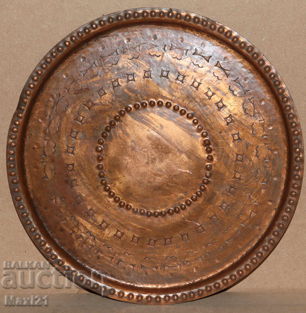 Handmade old copper decorated tray with price 200.00 BGN | € 102.26