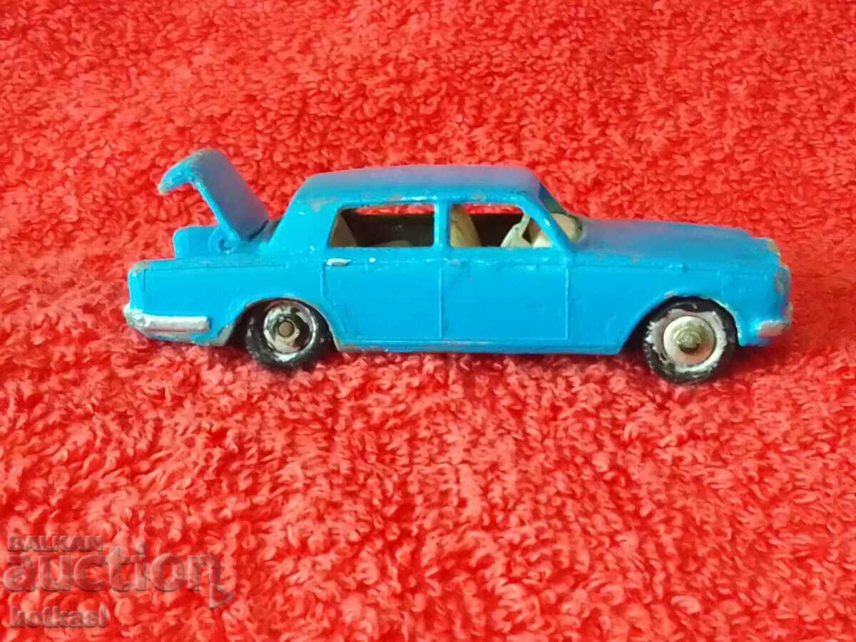 Delivery of Old model car Rolls Royce Silver MATCHBOX ENGLAND LESNEY