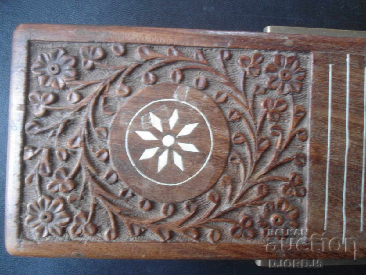 Old wooden box with price 4.16 BGN | € 2.13 Old wooden box with price 4.16 BGN | € 2.13