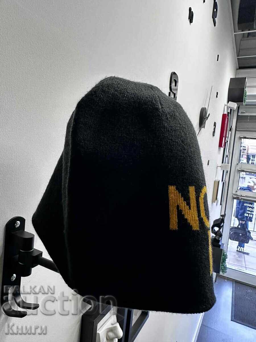 Χειμερινό καπέλο The North Face - καινούργιο με τιμή € 20.45 | 40.00 BGN
