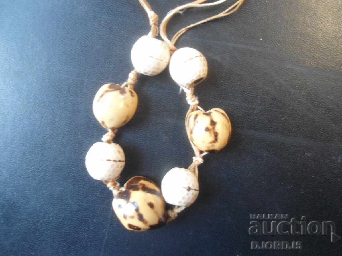 Old necklace with price 0.01 BGN | € 0.01 Old necklace with price 0.01 BGN | € 0.01