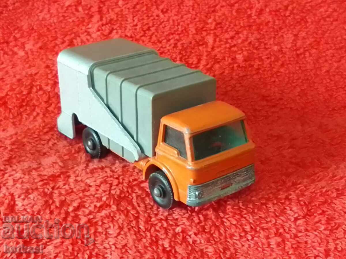Model vechi MATCHBOX ENGLAND LESNEY REFUSE TRUCK 1967 calitate - 7