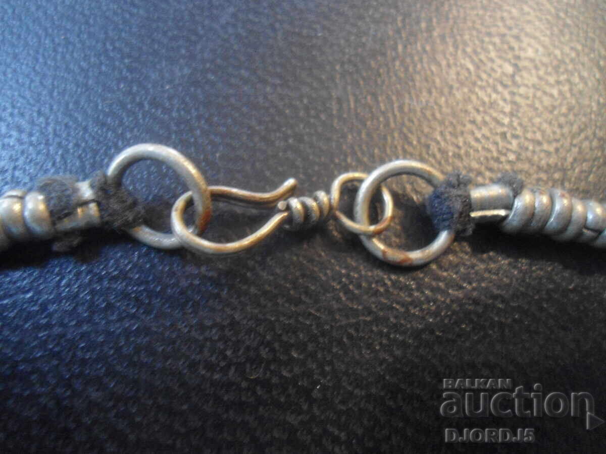 Delivery of Old necklace Delivery of Old necklace