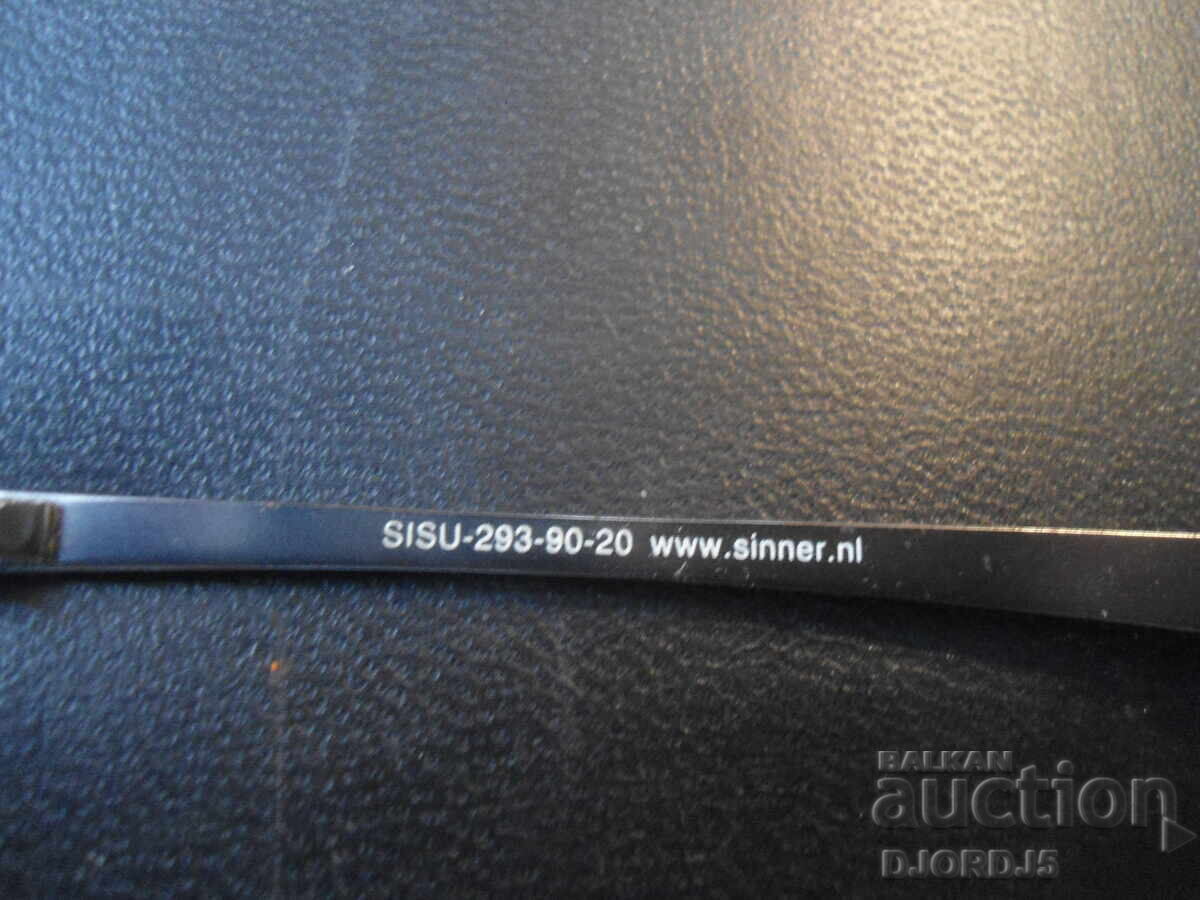 Livrarea Ochelari vechi cu toc Livrarea Ochelari vechi cu toc