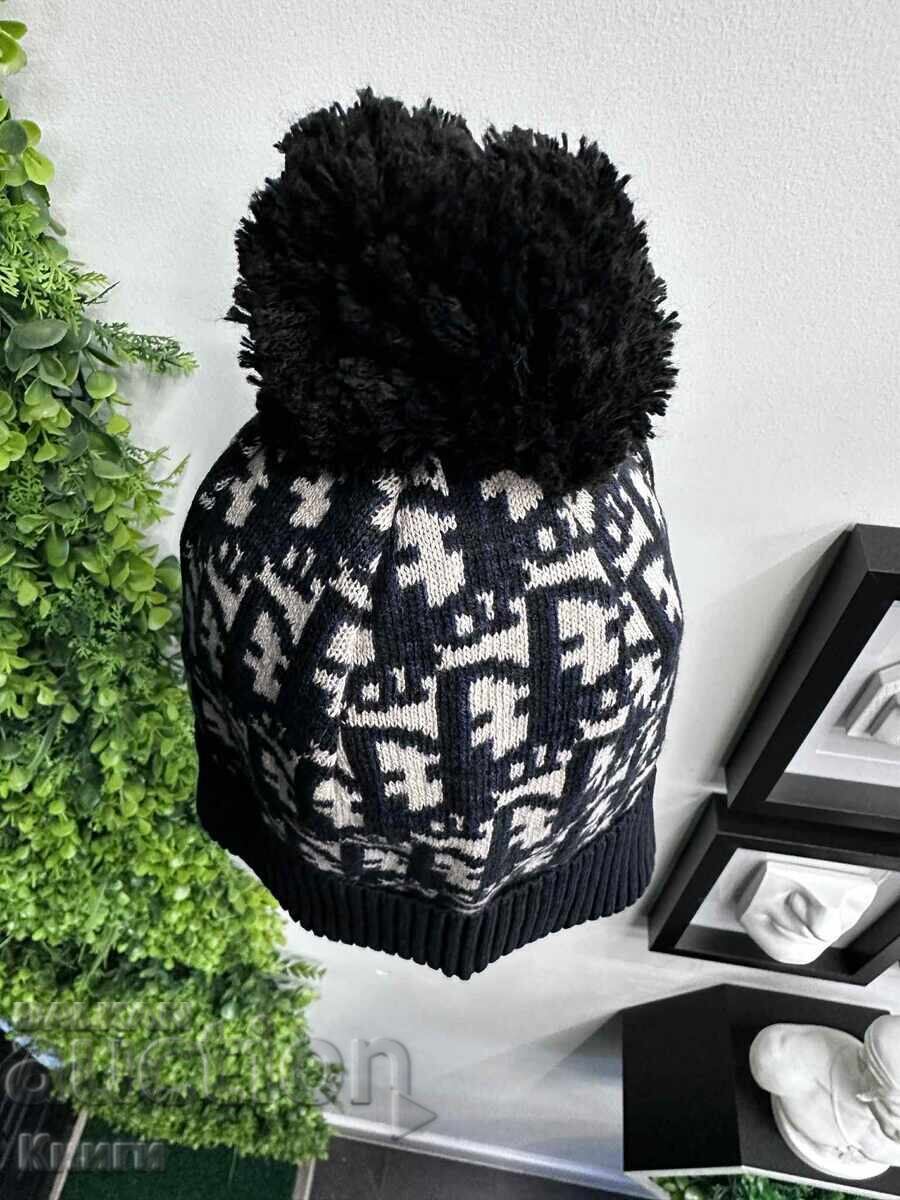 Παράδοση Καπέλο Dior Χειμερινό - καινούργιο Παράδοση Καπέλο Dior Χειμερινό - καινούργιο