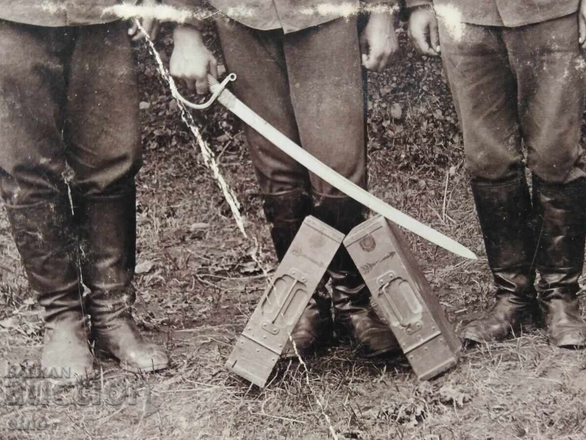 Livrarea 1913 g. bivak la satul Gălăbovți, FOTOGRAFIE REGALĂ, sabie, pușcă, Uniformă