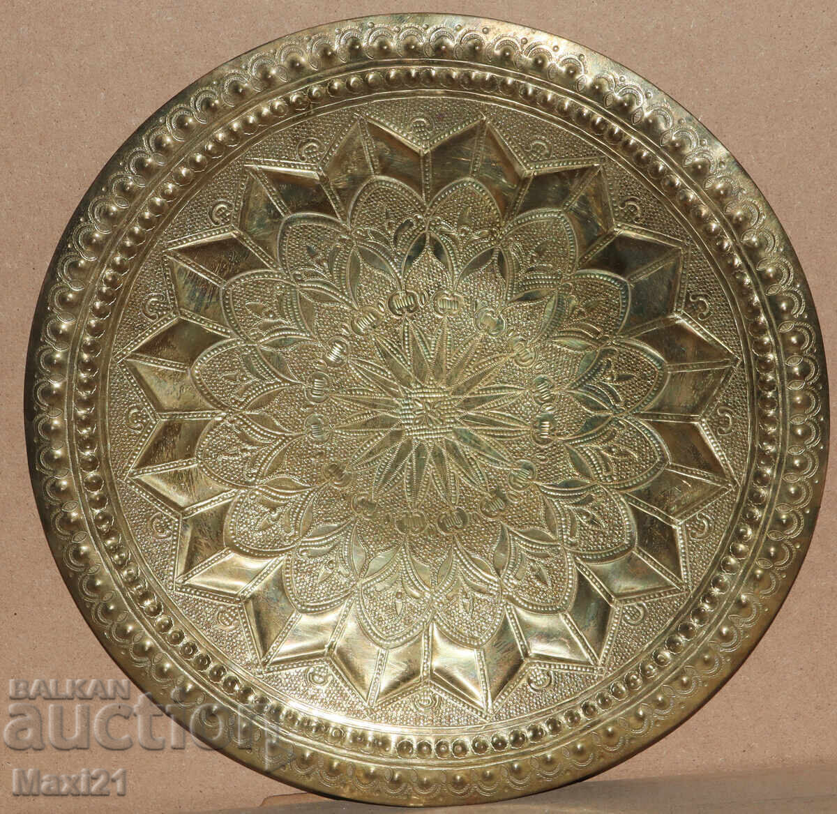 Δημοπρασία Παλιό ορειχάλκινο διακοσμητικό δίσκος διακόσμηση Δημοπρασία Παλιό ορειχάλκινο διακοσμητικό δίσκος διακόσμηση