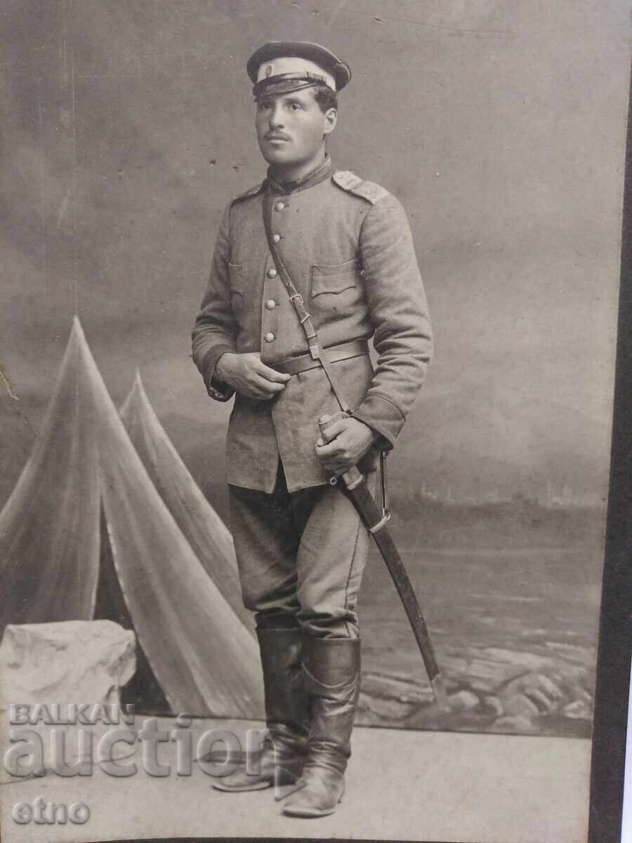 FOTOGRAFIE REGALĂ PE CARTON, SOLDAT, UNIFORMĂ, FOTO VELEBNI-PLOVDIV FOTOGRAFIE REGALĂ PE CARTON, SOLDAT, UNIFORMĂ, FOTO VELEBNI-PLOVDIV