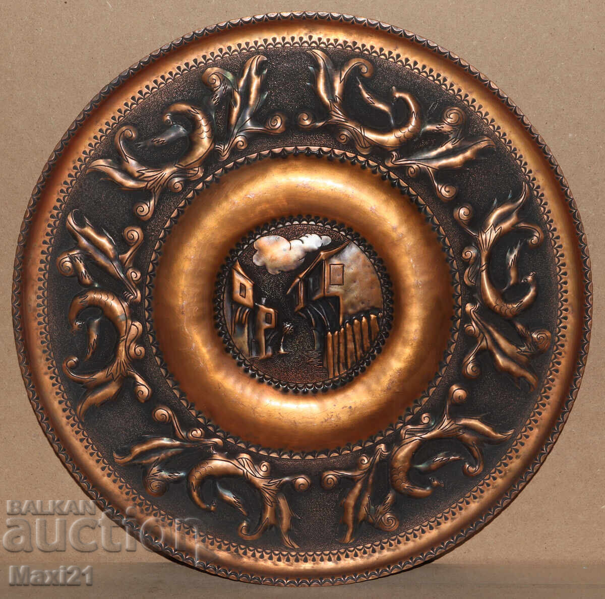 Δημοπρασία Χειροποίητο παλιό χάλκινο διακοσμητικό τοίχου