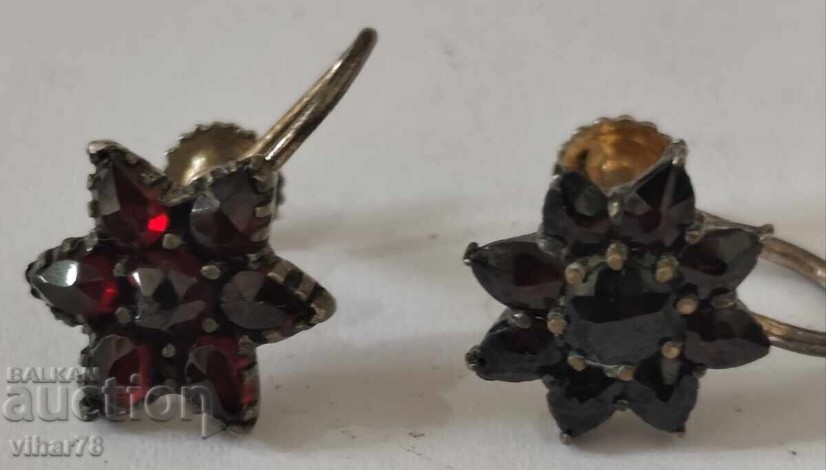 Доставка на Обеци с гранати