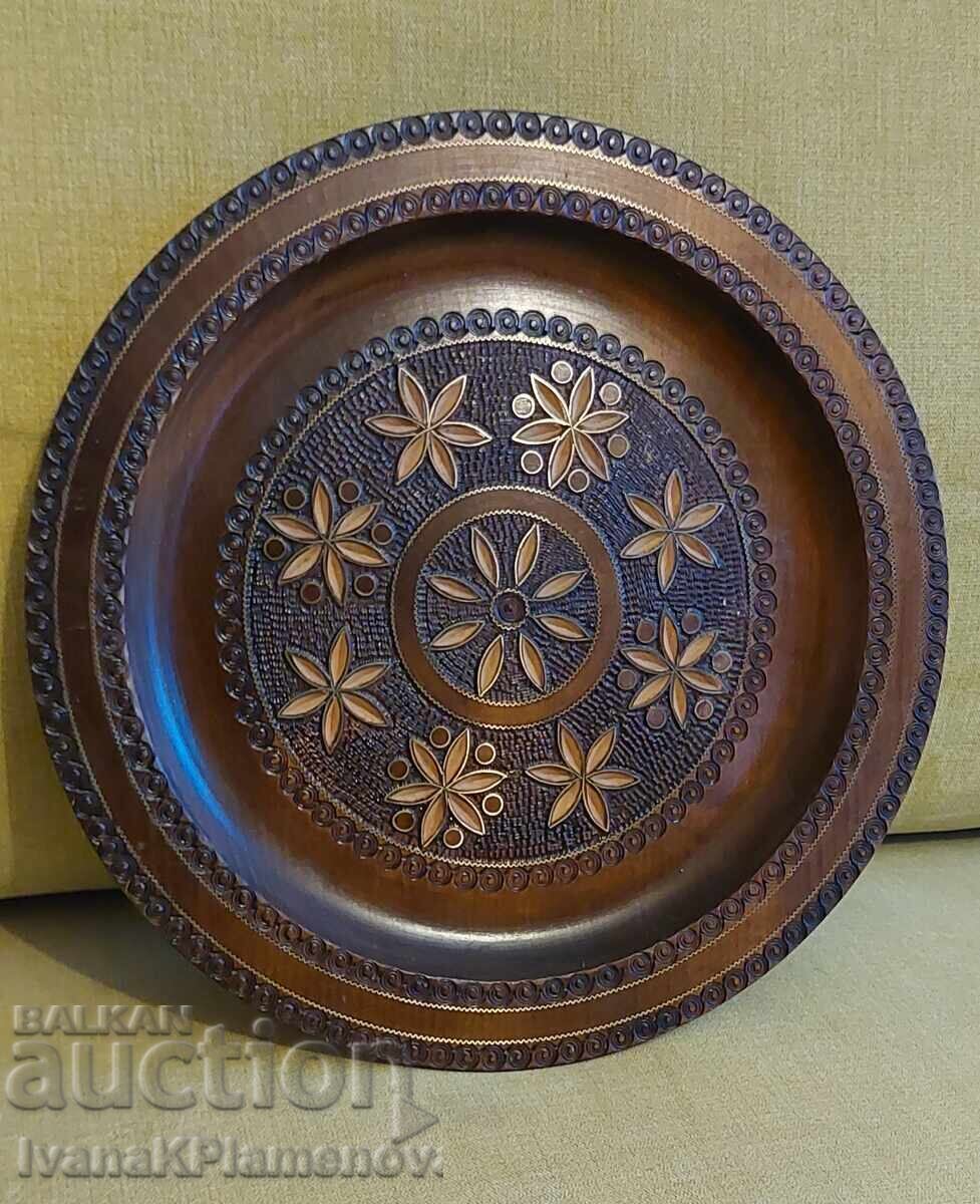 Пано дървено инкрустирано с месинг за ценители 26см отлично Пано дървено инкрустирано с месинг за ценители 26см отлично