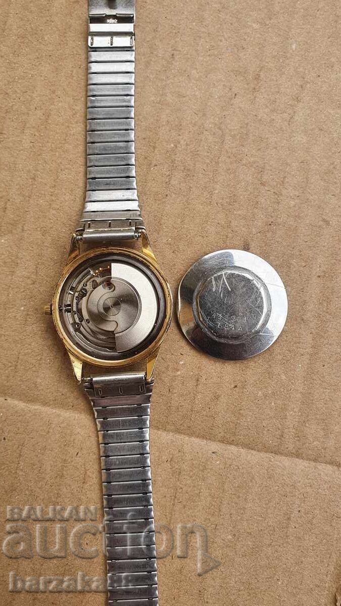 Ceas bărbătesc Altus Automatic cu preț 80.00 BGN | € 40.90 Ceas bărbătesc Altus Automatic cu preț 80.00 BGN | € 40.90