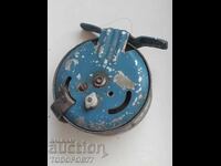 Παλιό καρούλι ψαρέματος