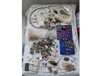 Κοσμήματα, αξεσουάρ, εξαρτήματα. BZC